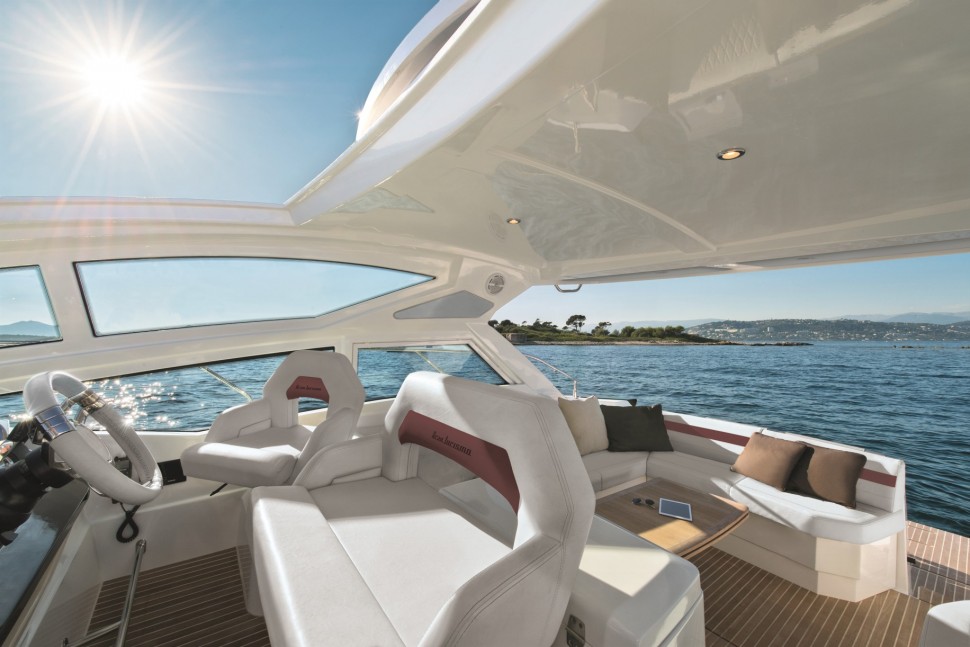 Gran-Turismo-40-Saloon5